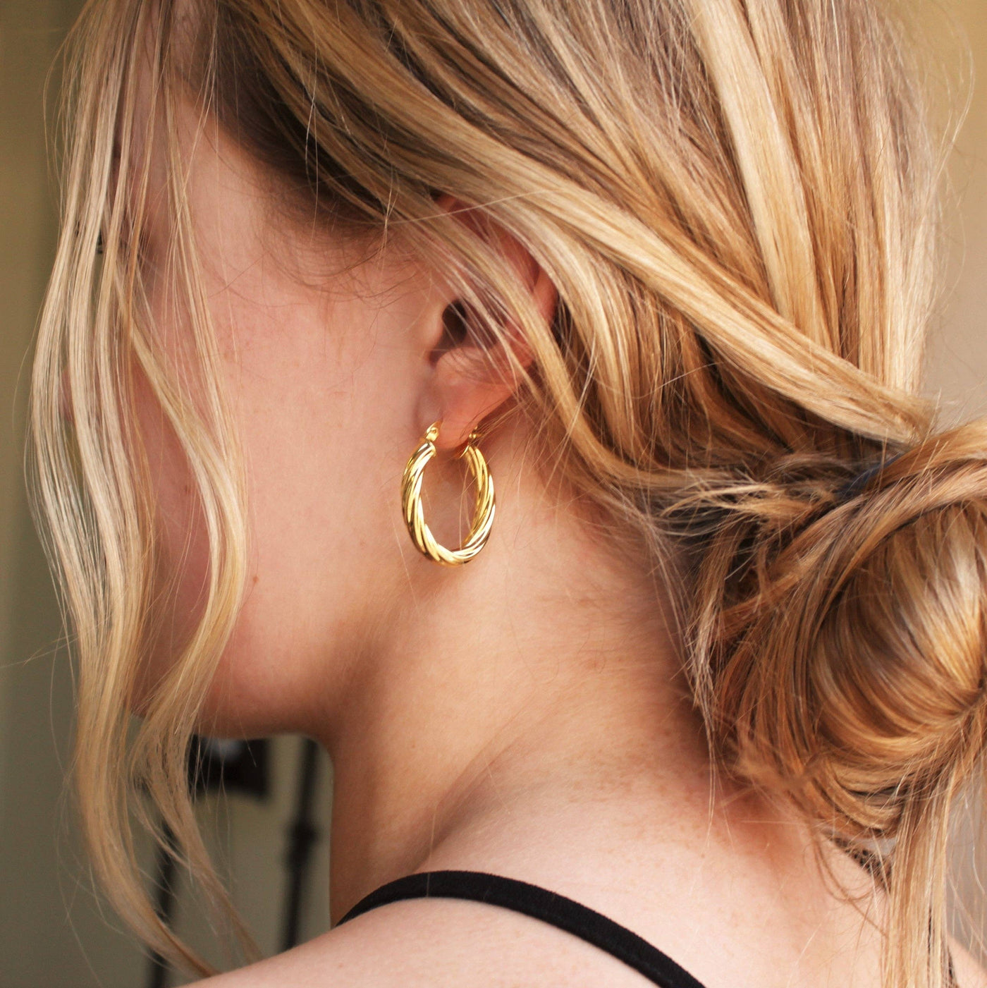 SILVER WREN OVAL CHUNKY GOLD HOOPS