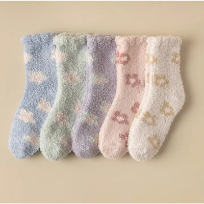 LOVELINA FUZZY COZY SOCKS
