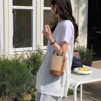 PRETTY PERSUASIONS STRAW BUCKET HANDBAG