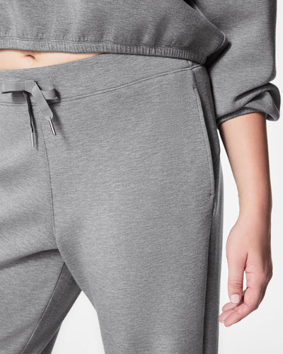 AIR ESSENTIALS JOGGER