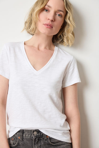 LILLA P SHORT SLEEVE V NECK