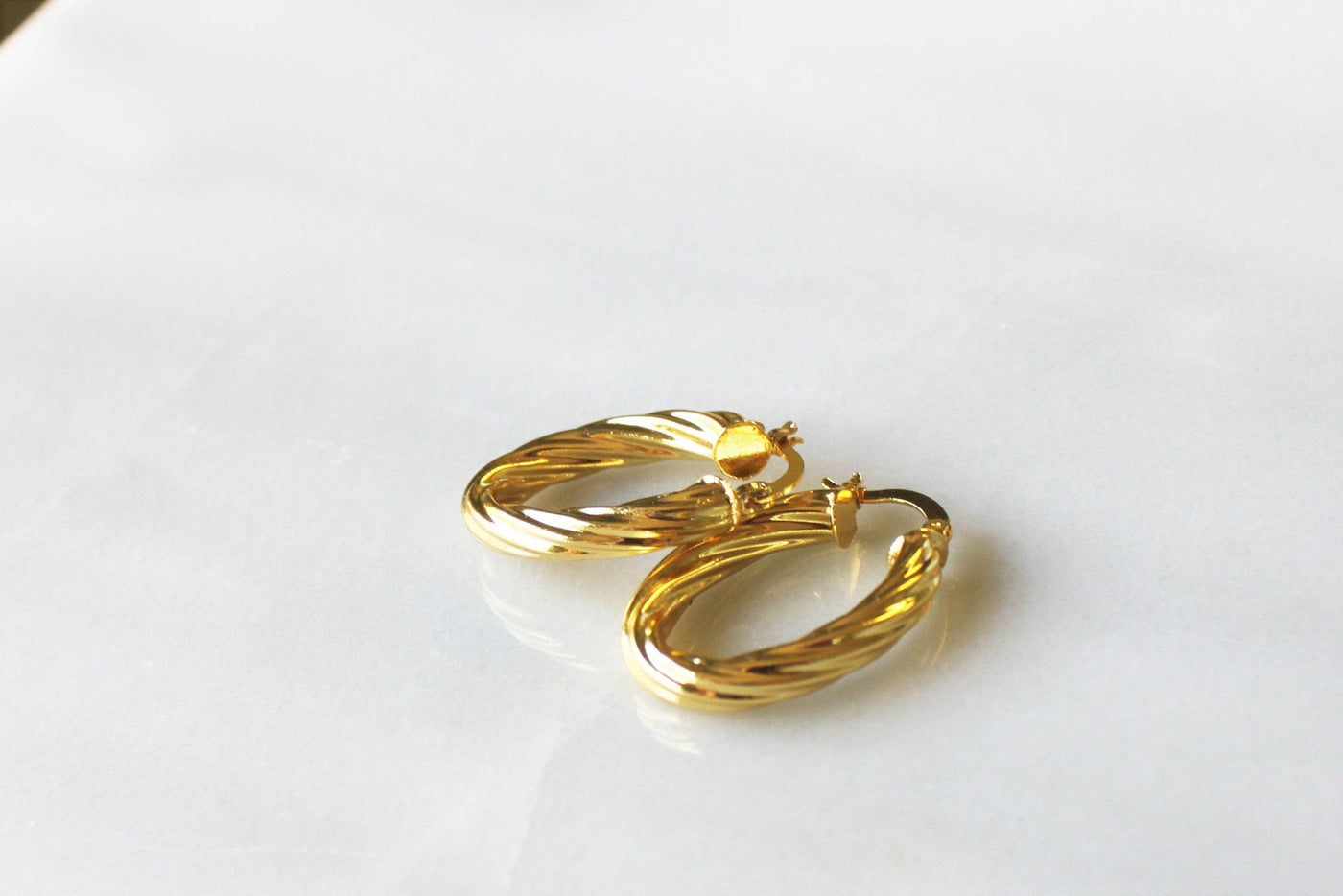 SILVER WREN OVAL CHUNKY GOLD HOOPS