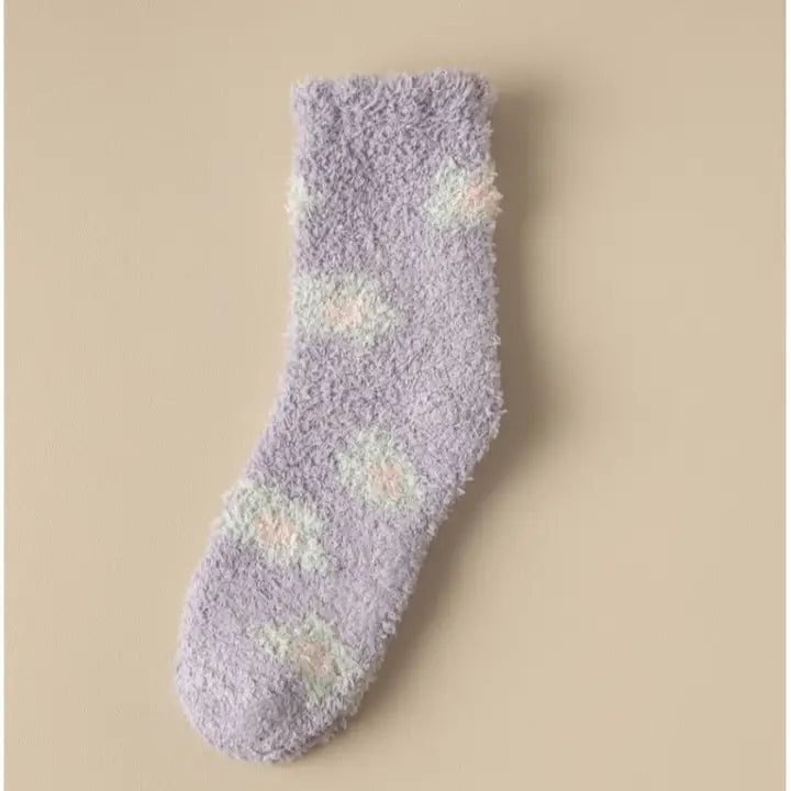 LOVELINA FUZZY COZY SOCKS