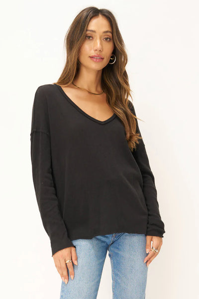 MAE TEXTURED RELAXED V-NECK