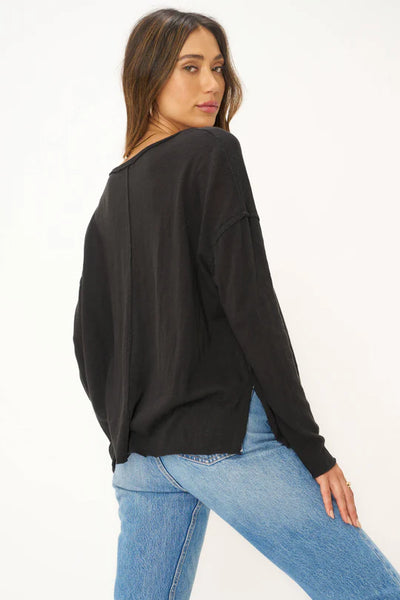 MAE TEXTURED RELAXED V-NECK