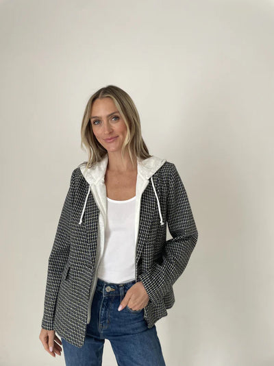 DREW BLAZER