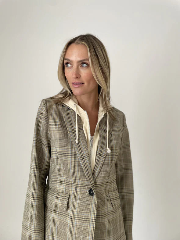 DREW BLAZER